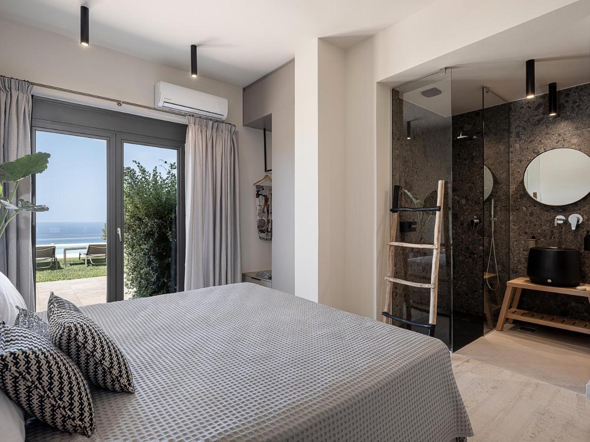 Villa Heora - The Floating Residence Tria Monastiria Екстериор снимка