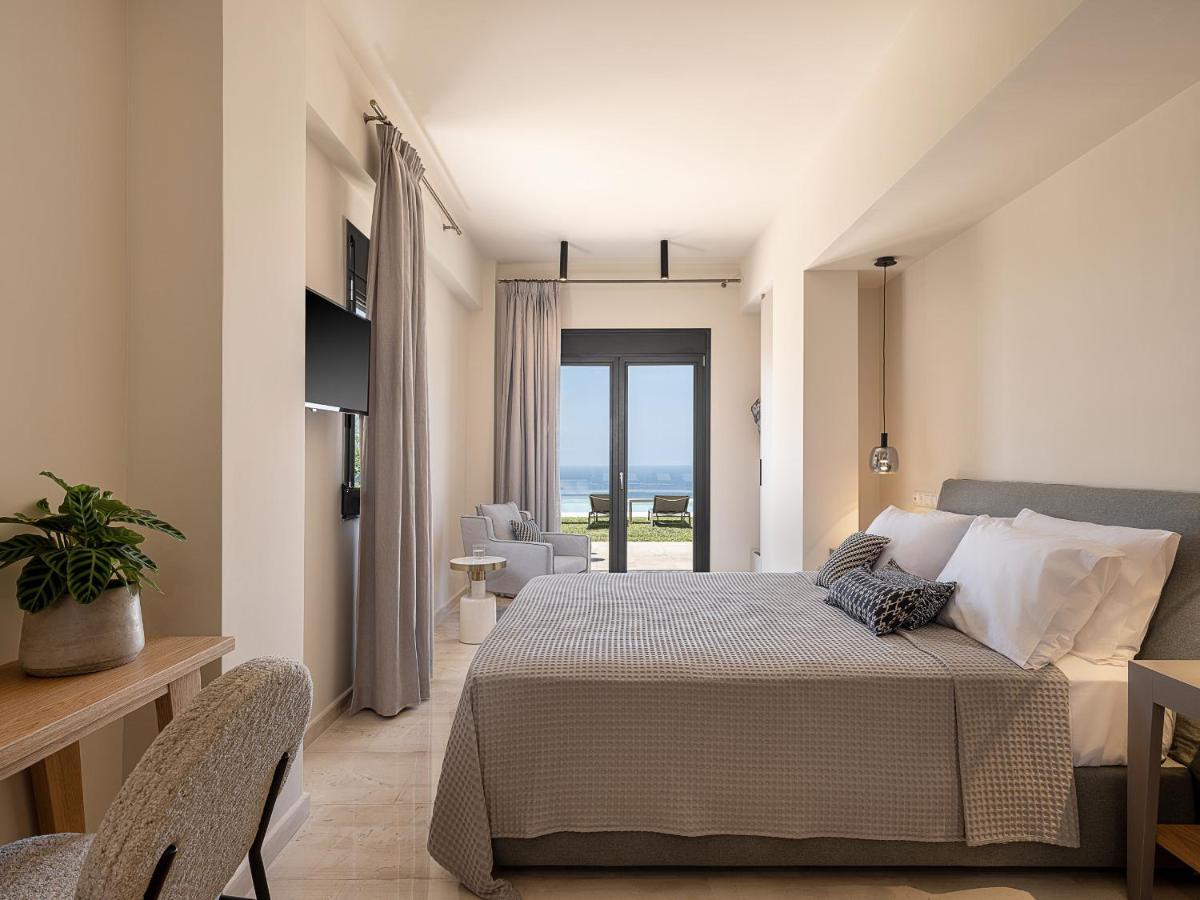 Villa Heora - The Floating Residence Tria Monastiria Екстериор снимка